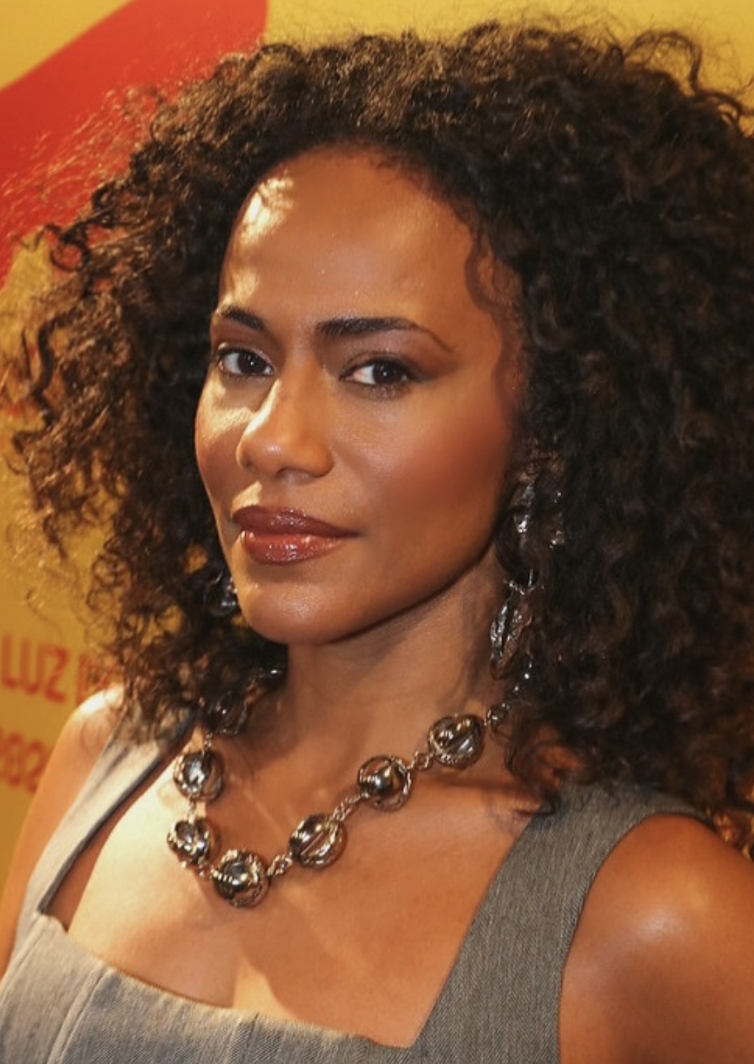 Naruna Costa